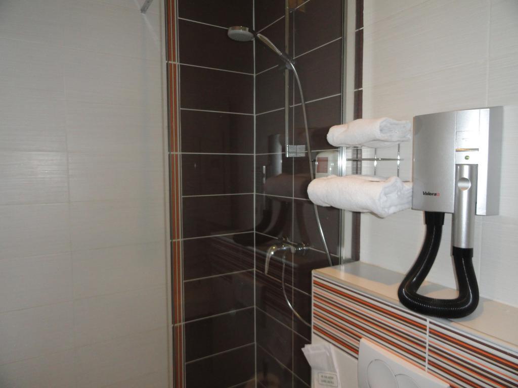 The Originals City, Hotel Continental, Poitiers Bilik gambar